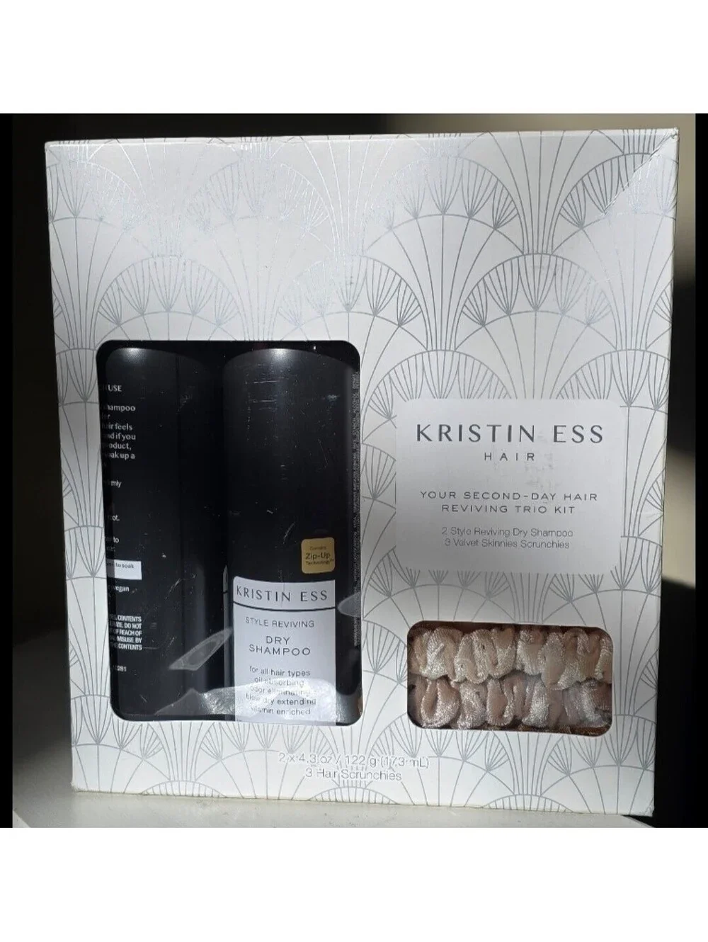 Kristin Ess Hair Your Second-Day Hair Reviving Trio Kit with Dry Shampoo and Scr